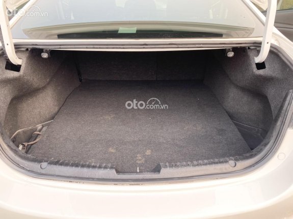 Mazda 6 2.0 AT 2016 - Màu trắng