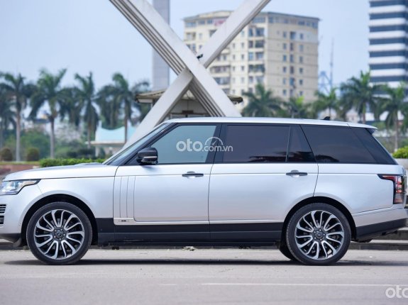 Land Rover Range Rover 5.0 LWB Black Edition 2015 - Màu bạc, nhập khẩu