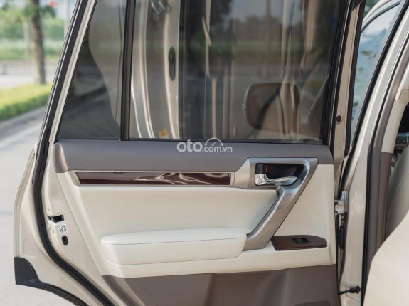 Lexus GX 460 2016 - Lên nhiều đồ chơi