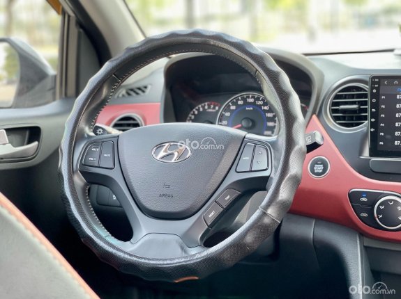 Hyundai Grand i10 2016 - Màu bạc