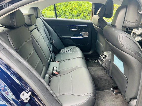Mercedes-Benz C200 Avantgarde Plus 2023 - Bản Plus V1 - Siêu lướt - Ưu đãi KM