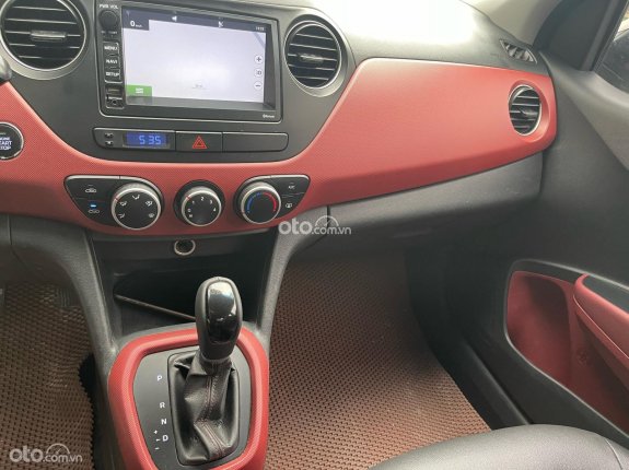Hyundai Grand i10 Sedan 1.2 AT 2019 - Số tự động