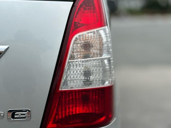 Toyota Innova 2.0E 2013 - Số sàn