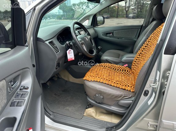 Toyota Innova 2.0E 2013 - Số sàn