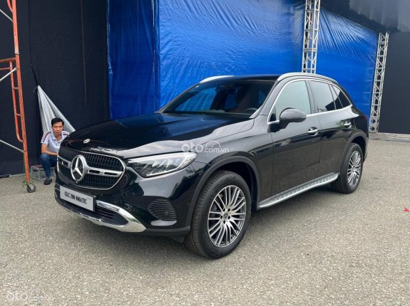 Mercedes-Benz GLC 200 4Matic 2023 - Mercedes GLC 200 2023 giao ngay, nhiều màu