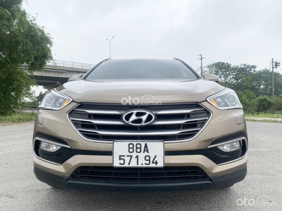 Hyundai Santa Fe 2.2L Dầu Tiêu chuẩn 2016 - Cam kết nguyên bản từ nhà sản xuất