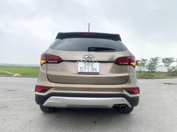 Hyundai Santa Fe 2.2L Dầu Tiêu chuẩn 2016 - Cam kết nguyên bản từ nhà sản xuất