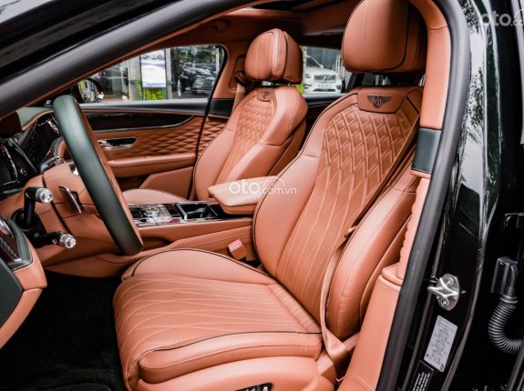 Bentley Flying Spur Phiên bản khác 2021 - Đủ option, giá lại rất hợp lý