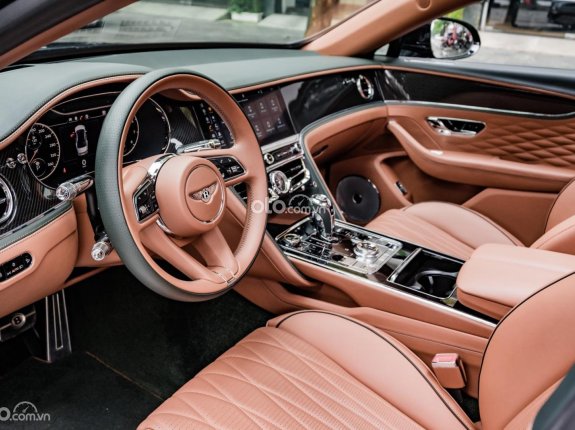 Bentley Flying Spur Phiên bản khác 2021 - Đủ option, giá lại rất hợp lý
