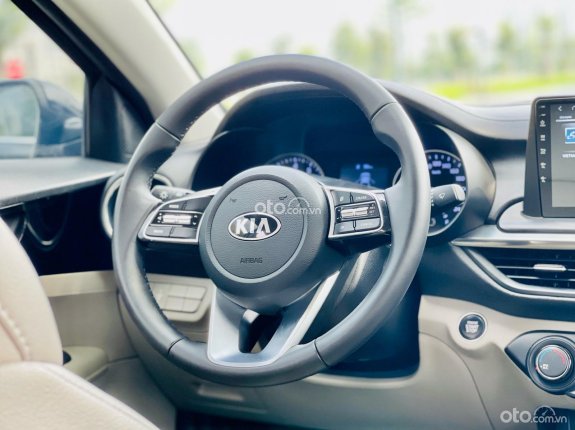 Kia Cerato 1.6 AT Deluxe 2020 - Màu đen