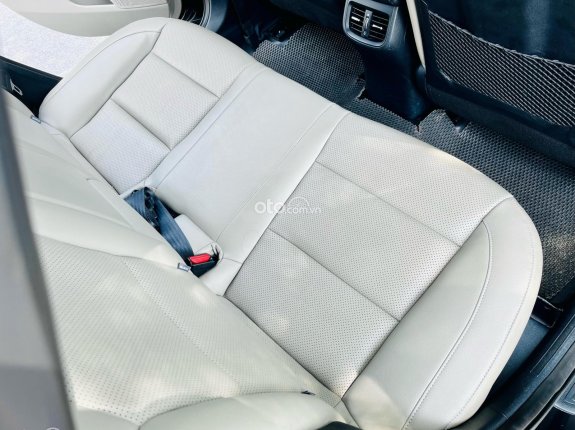 Kia Cerato 1.6 AT Deluxe 2020 - Màu đen