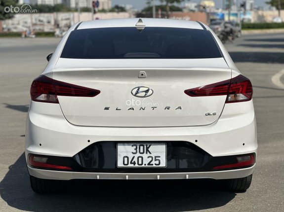 Hyundai Elantra   2.0 AT 2019 - Giá còn cực tốt