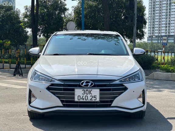 Hyundai Elantra   2.0 AT 2019 - Giá còn cực tốt