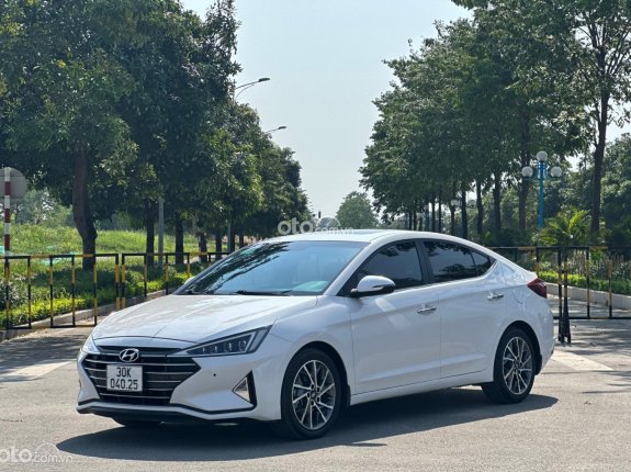 Hyundai Elantra   2.0 AT 2019 - Giá còn cực tốt