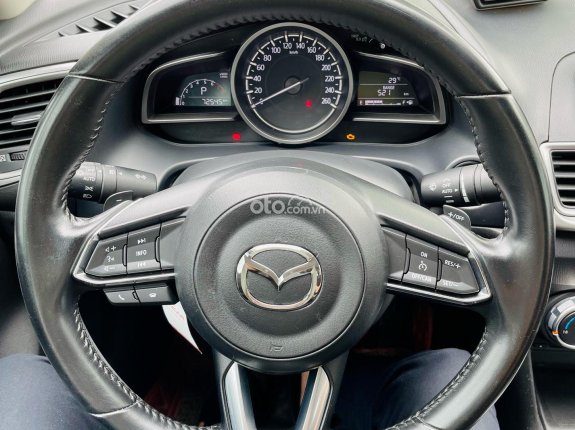 Mazda 3 1.5L Sedan 2017 - Facelift