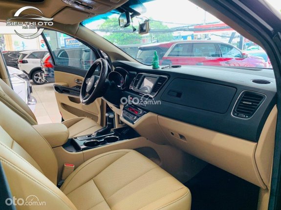 Kia Sedona 2.2 Luxury 2020 - Biển thành phố, máy dầu, xe cực mới
