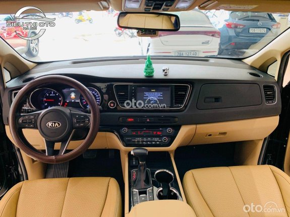 Kia Sedona 2.2 Luxury 2020 - Biển thành phố, máy dầu, xe cực mới