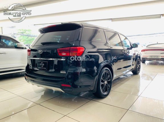 Kia Sedona 2.2 Luxury 2020 - Biển thành phố, máy dầu, xe cực mới