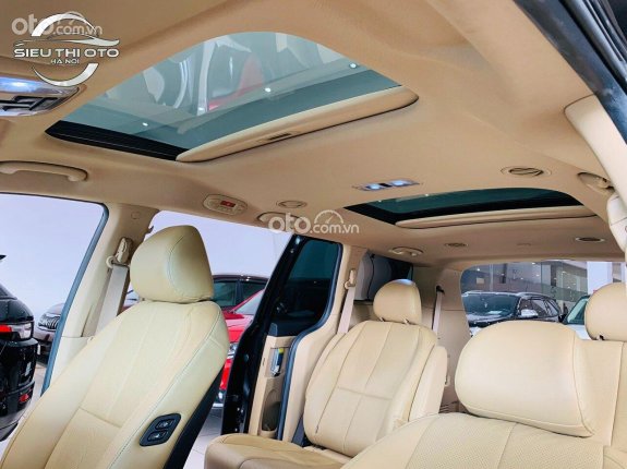 Kia Sedona 2.2 Luxury 2020 - Biển thành phố, máy dầu, xe cực mới