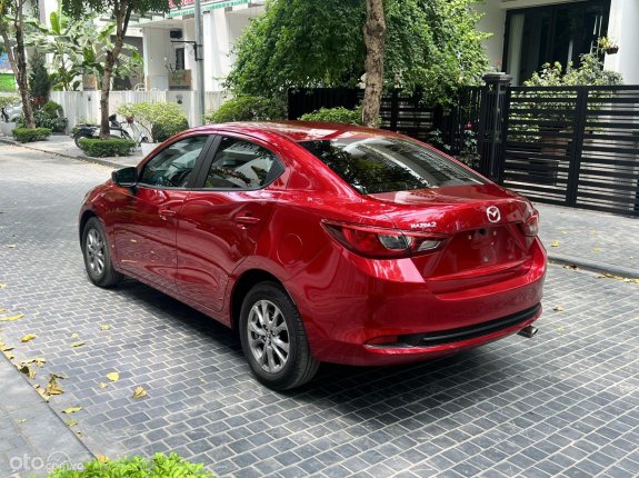 Mazda 2 Sedan 1.5L Deluxe 2022 - Màu đỏ, siêu lướt