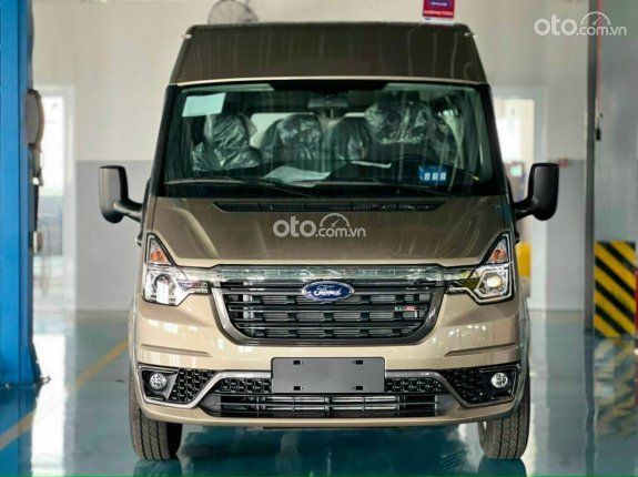 Ford Transit Phiên bản khác 2023 - Sẵn xe giao ngay 2 màu vàng/ đen