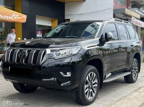 Toyota Land Cruiser Prado VX 2022 - Siêu mới chạy 1700 km, tên công ty xuất hóa đơn cao