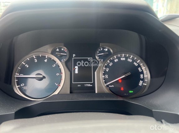 Toyota Land Cruiser Prado VX 2022 - Siêu mới chạy 1700 km, tên công ty xuất hóa đơn cao