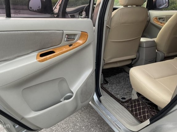 Toyota Innova 2010 - Giá chào bán 285 triệu