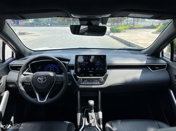 Toyota Corolla Cross 1.8 HV 2021 - 1 chủ,màu trắng Ngọc trai,odo 1,9v km.