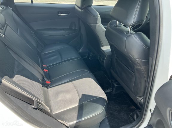 Toyota Corolla Cross 1.8 HV 2021 - 1 chủ,màu trắng Ngọc trai,odo 1,9v km.