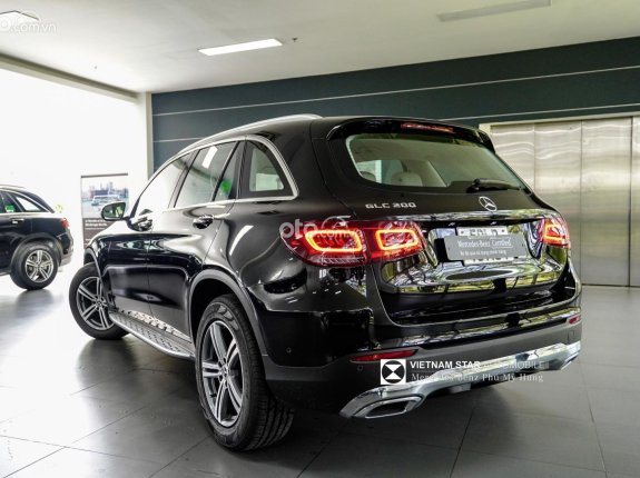 Mercedes-Benz GLC 200 V1 2022 - Tặng bảo hiểm vật chất 1 năm