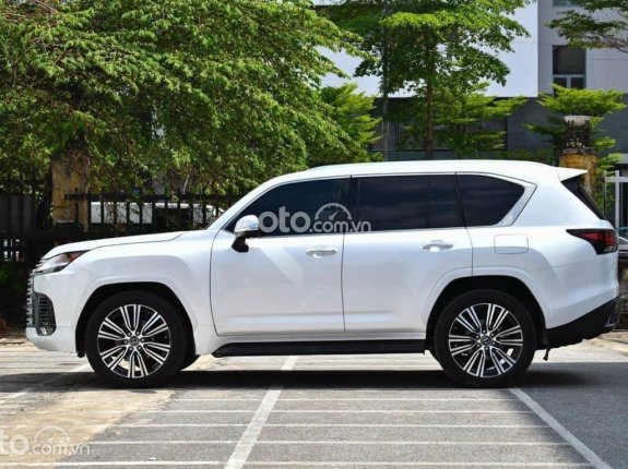 Lexus LX 600 Urban 2023 - Mới 100% xe giao ngay ko phải đợi đặt hàng, giá tốt