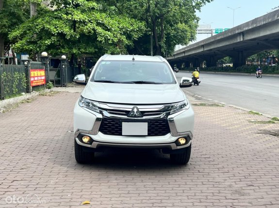 Mitsubishi Pajero Sport Diesel 2.5 4x4 AT 2019 - Nhập Thái