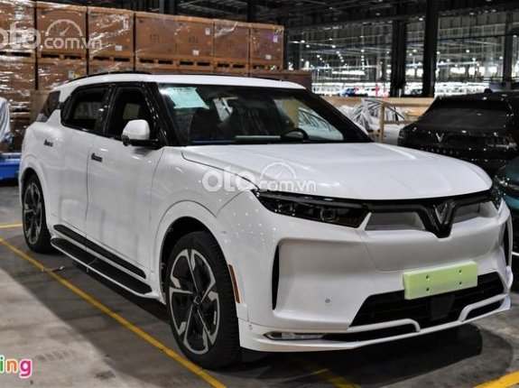 VinFast VF9 2024 - [Voucher Vinhomes] Giảm giá trực tiếp 4% vào giá ~ 60 triều đồng