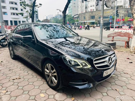 Mercedes-Benz E250 2013 - Biển số HN dễ nhìn
