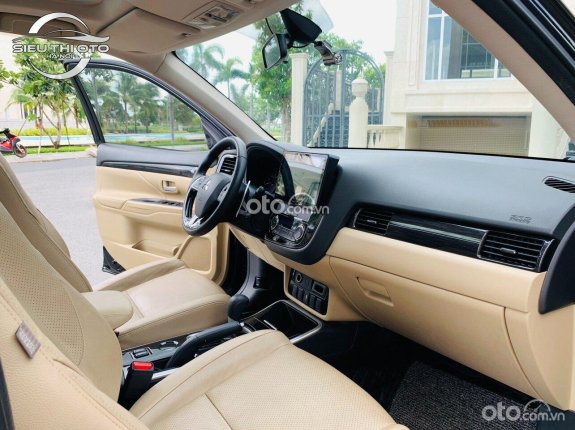 Mitsubishi Outlander 2018 - biển thành phố, xe gia đình đi như mới