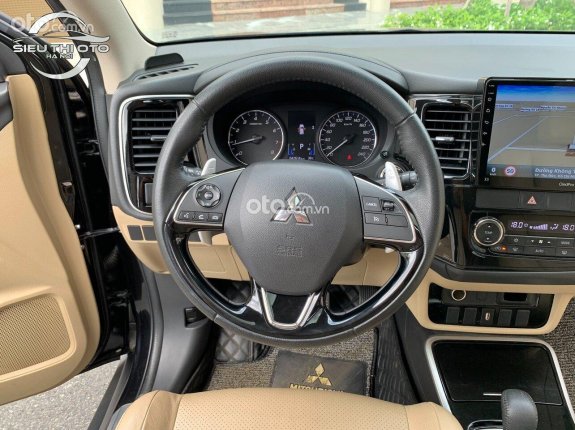 Mitsubishi Outlander 2018 - biển thành phố, xe gia đình đi như mới
