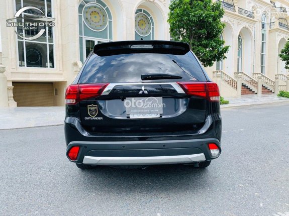 Mitsubishi Outlander 2018 - biển thành phố, xe gia đình đi như mới
