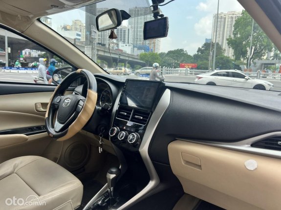 Toyota Vios 1.5 E CVT 2019 - 1 chủ, màu trắng, biển HN