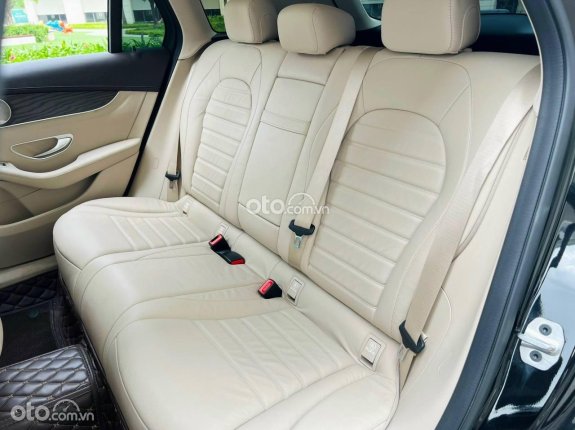 Mercedes-Benz GLC 200 4Matic 2021 - model 2022