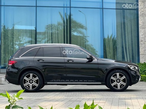 Mercedes-Benz GLC 200 4Matic 2021 - model 2022