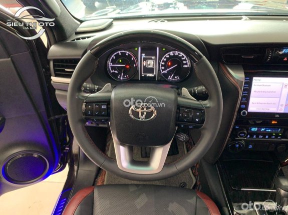 Toyota Fortuner 2021 - xe máy dầu, màu nâu đẹp cực mới, xe bao test hãng, có trả góp.