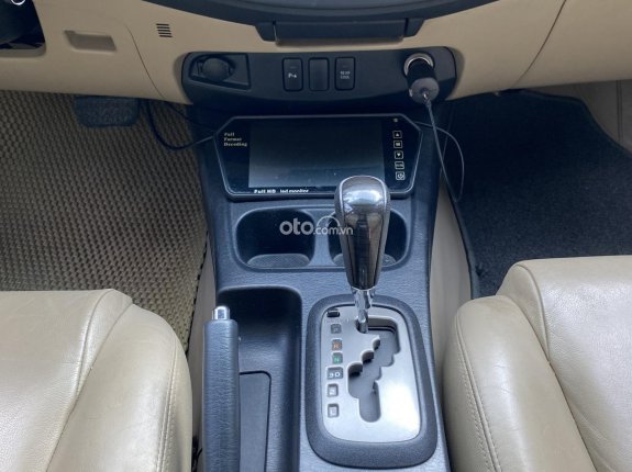 Toyota Fortuner 2.7 V 4X2 AT 2015 - biển Hà Nội