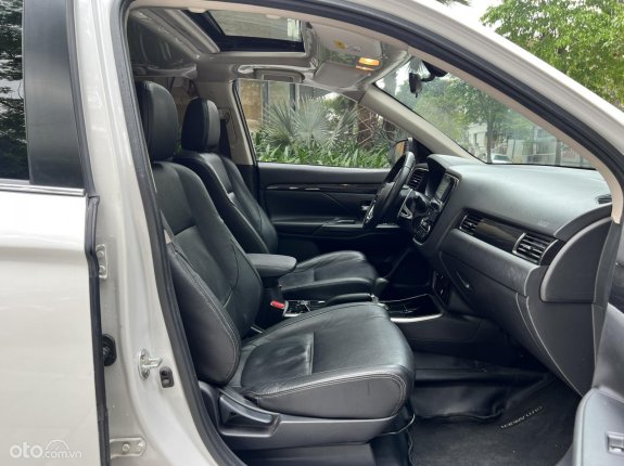 Mitsubishi Outlander 2.0 CVT 2019 - Xe tên tư Nhân Biển Tp