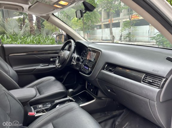 Mitsubishi Outlander 2.0 CVT 2019 - Xe tên tư Nhân Biển Tp