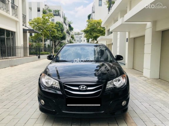 Hyundai Avante 1.6 AT 2011 - Xe gia đình sử dụng giữ gìn còn rất đẹp, bán nhanh giá hợp lý