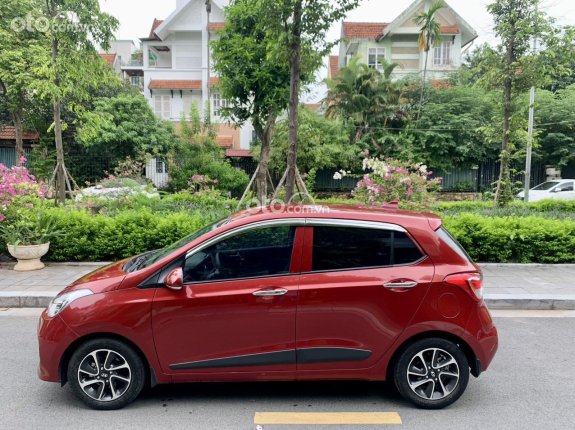 Hyundai Grand i10 Hatchback 1.2 AT 2021 - màu đỏ bản full kịch