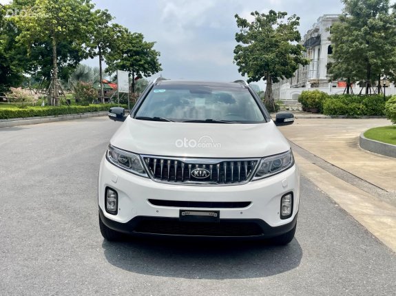 Kia Sorento 2WD 2.2 DATH 2018 - Bản full máy dầu 7v km