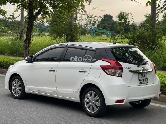 Toyota Yaris 2015 - màu Trắng.