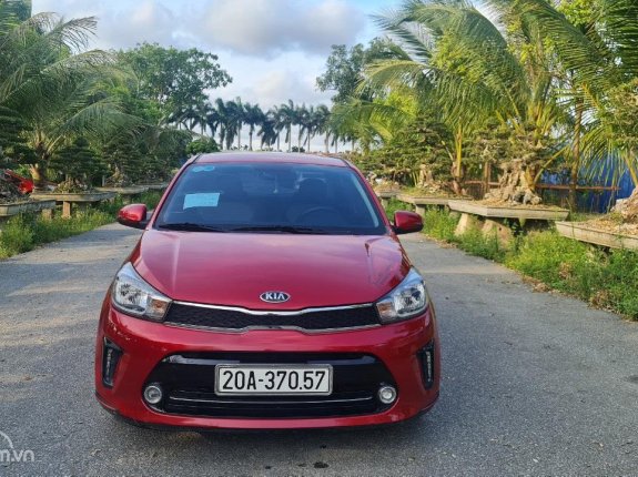 Kia Soluto AT Deluxe 2019 - Giá 379 triệu